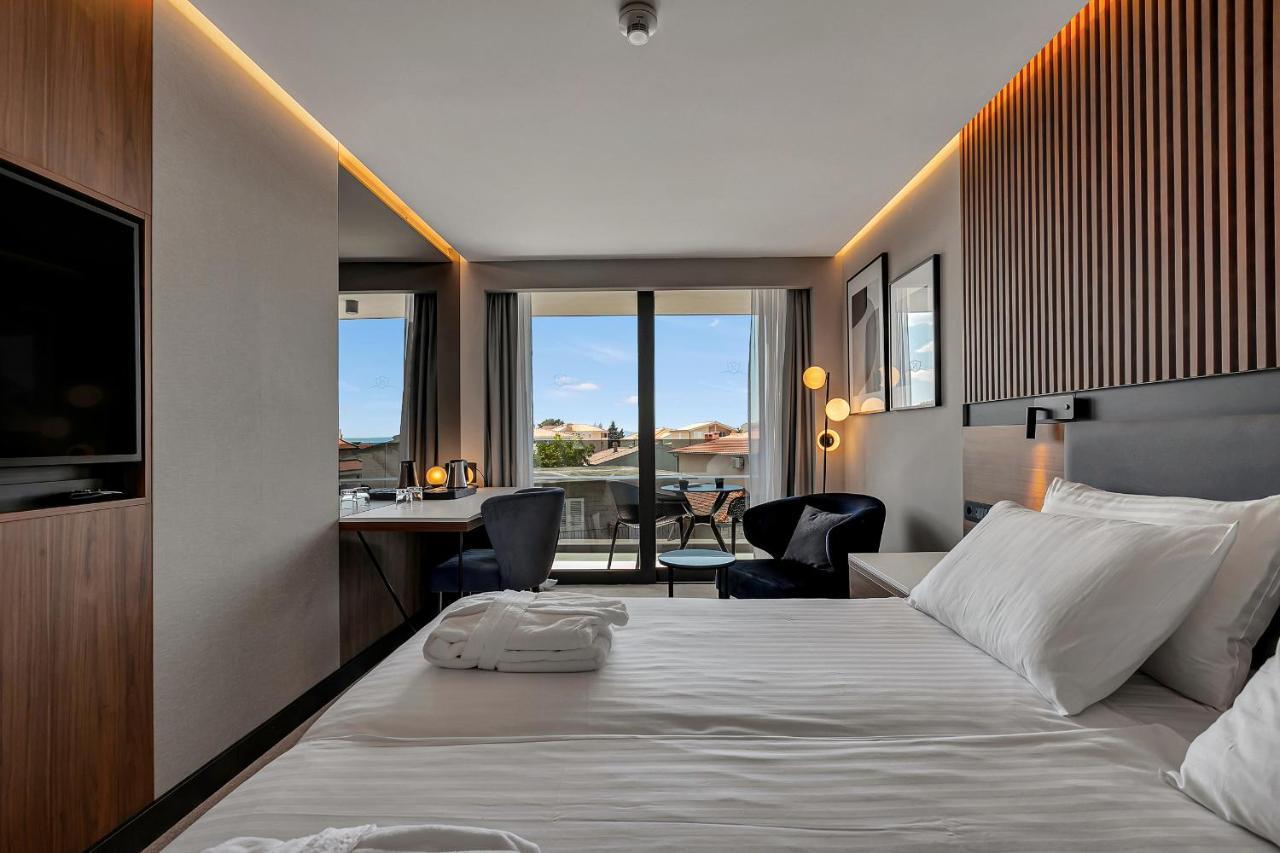 Hotel Noemia Baška Voda Buitenkant foto