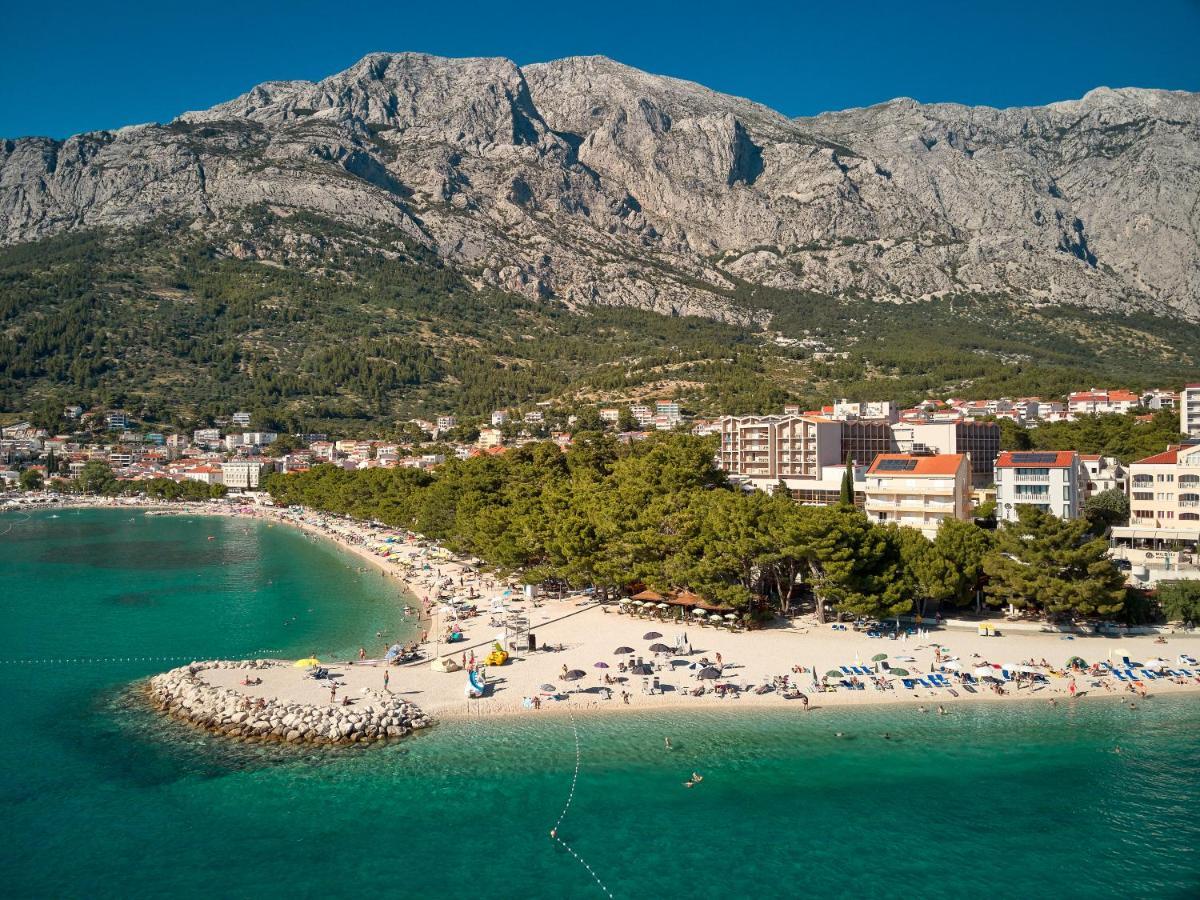 Hotel Noemia Baška Voda Buitenkant foto
